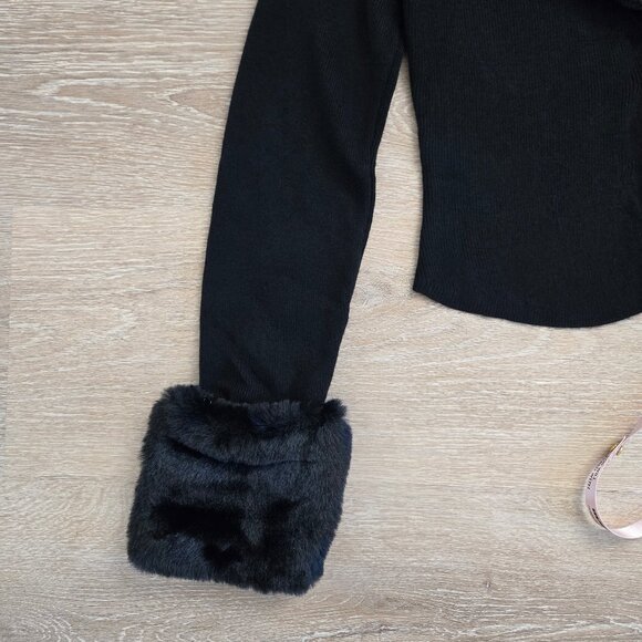 House of CB Blanche Black Faux Fur Trim Cropped Cardigan Medium New With Tags - Picture 8 of 17